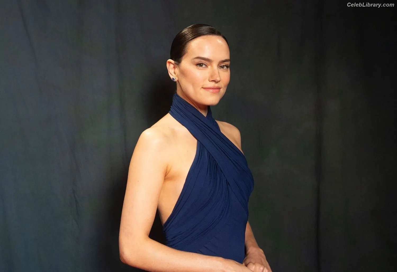 Daisy Ridley photo 13 of 1218