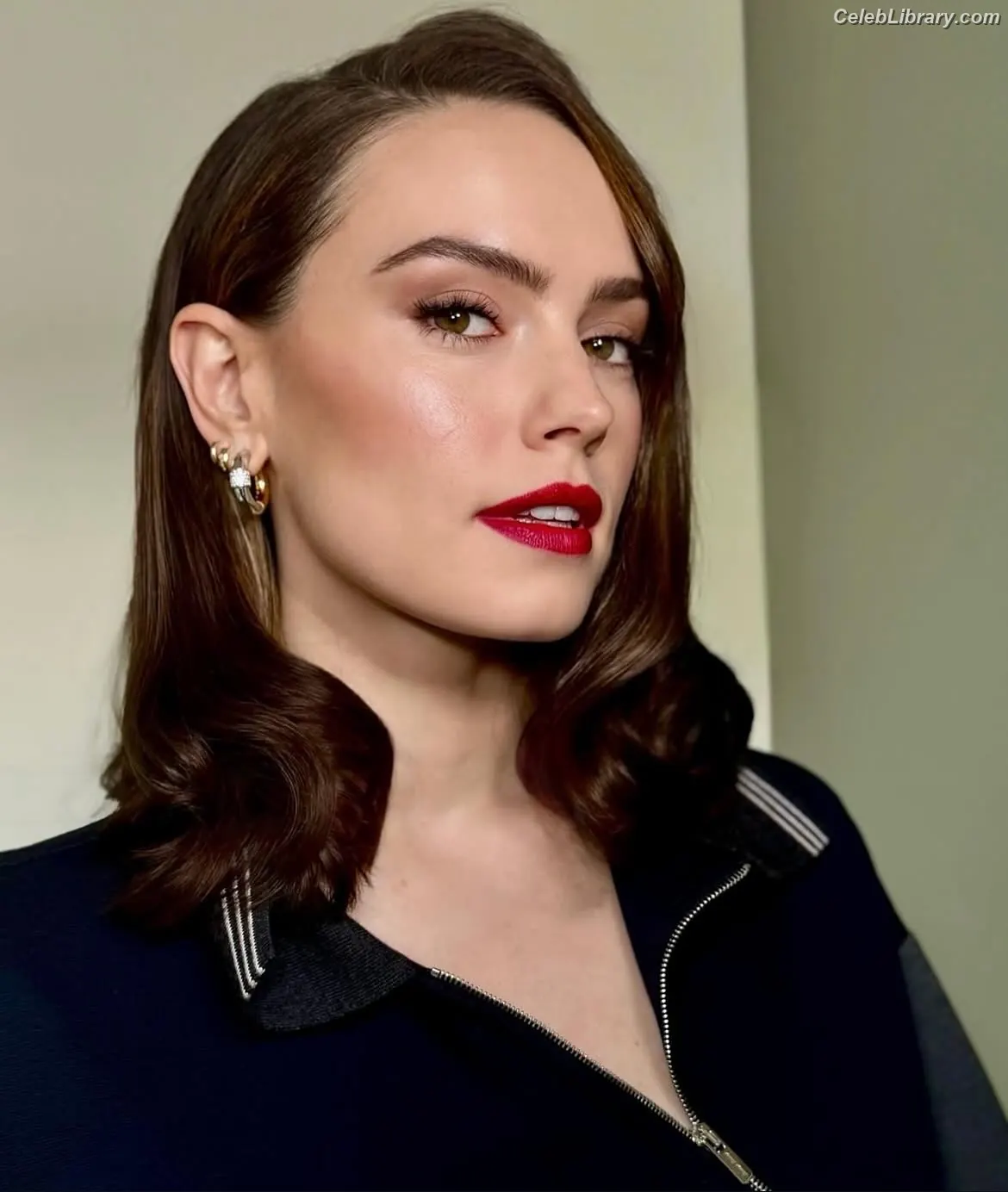 Daisy Ridley photo 6 of 1218