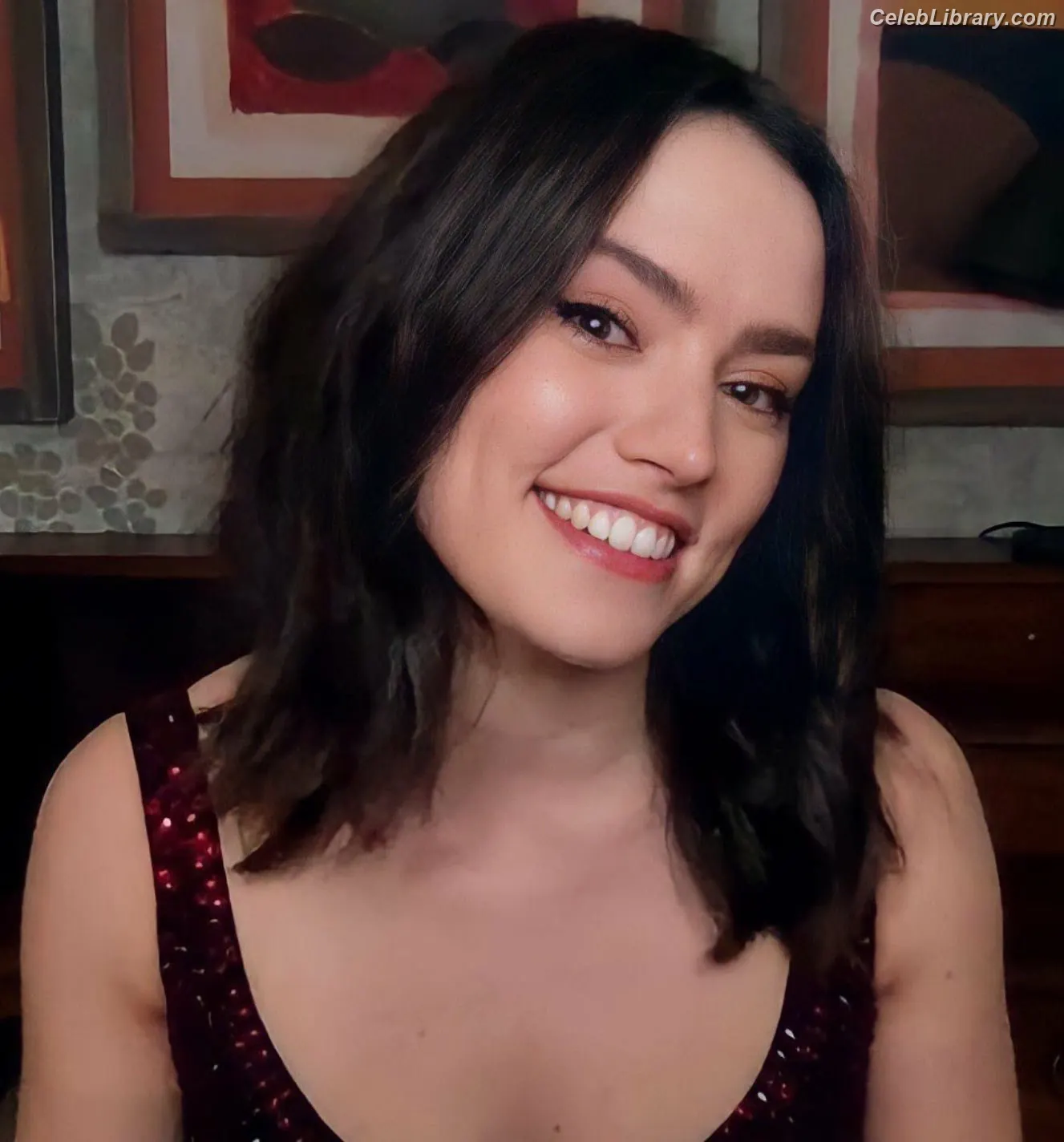 Daisy Ridley photo 5 of 1218