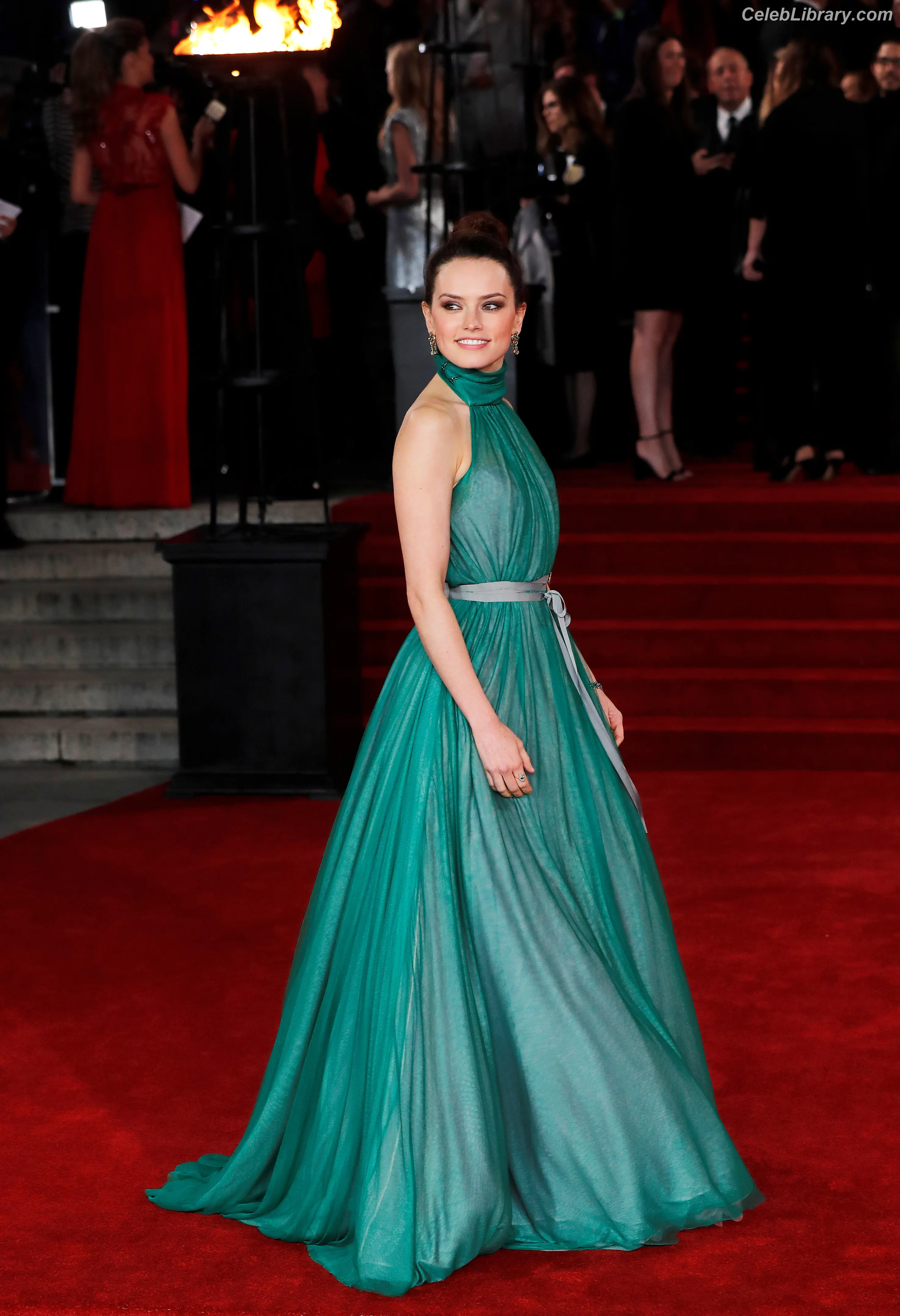 Daisy Ridley photo 14 of 1218