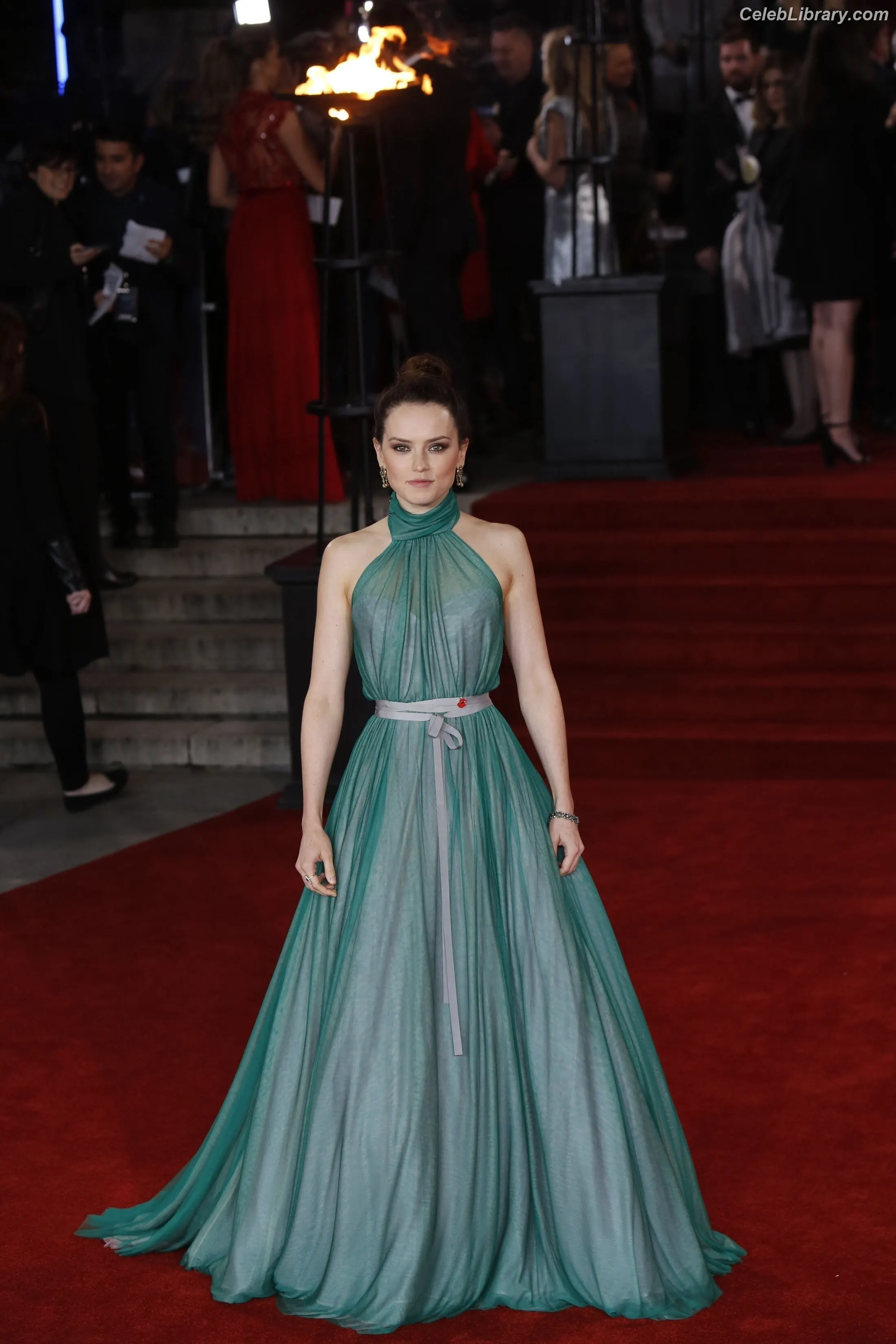 Daisy Ridley photo 7 of 1218