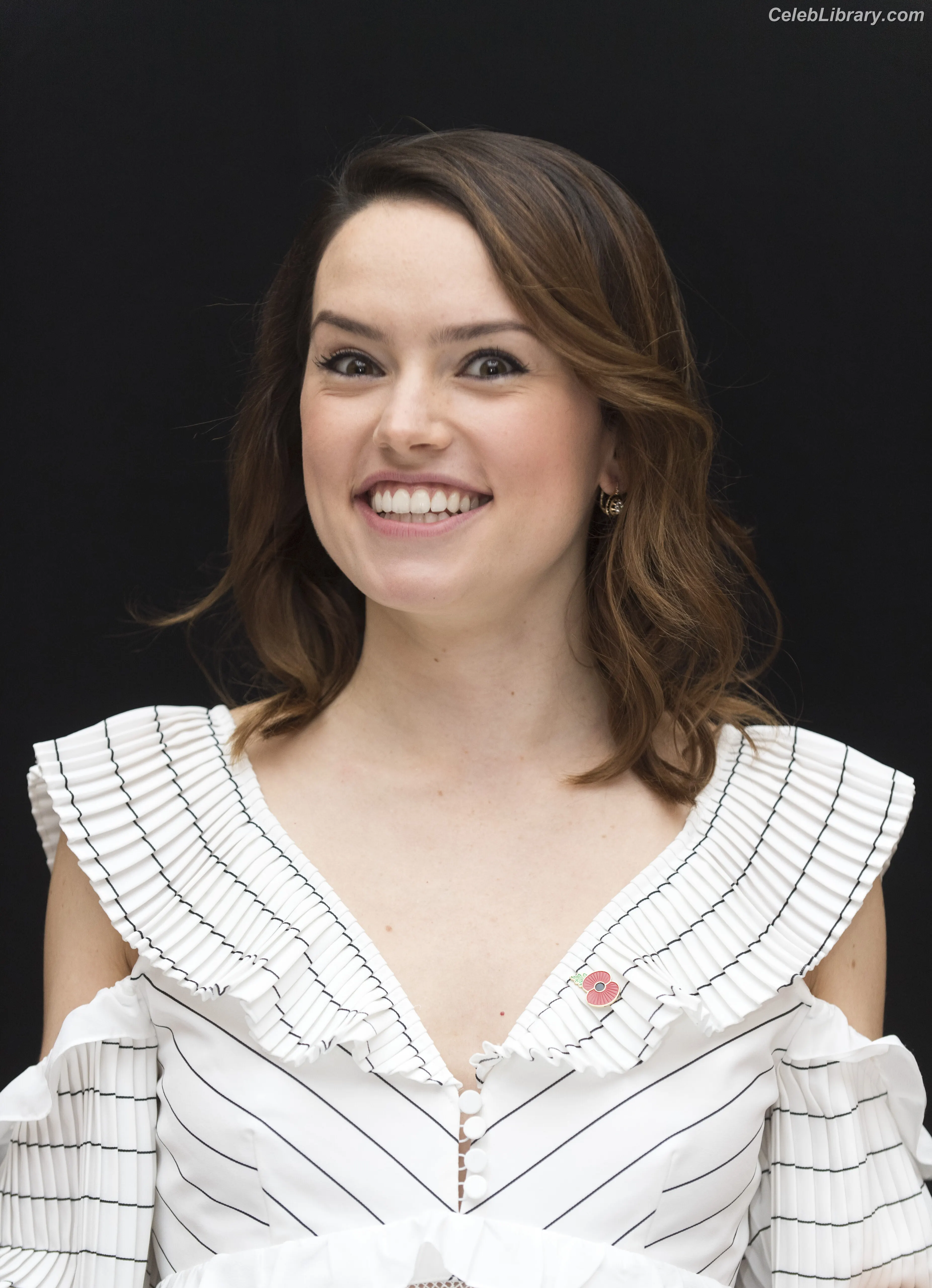 Daisy Ridley photo 10 of 1218