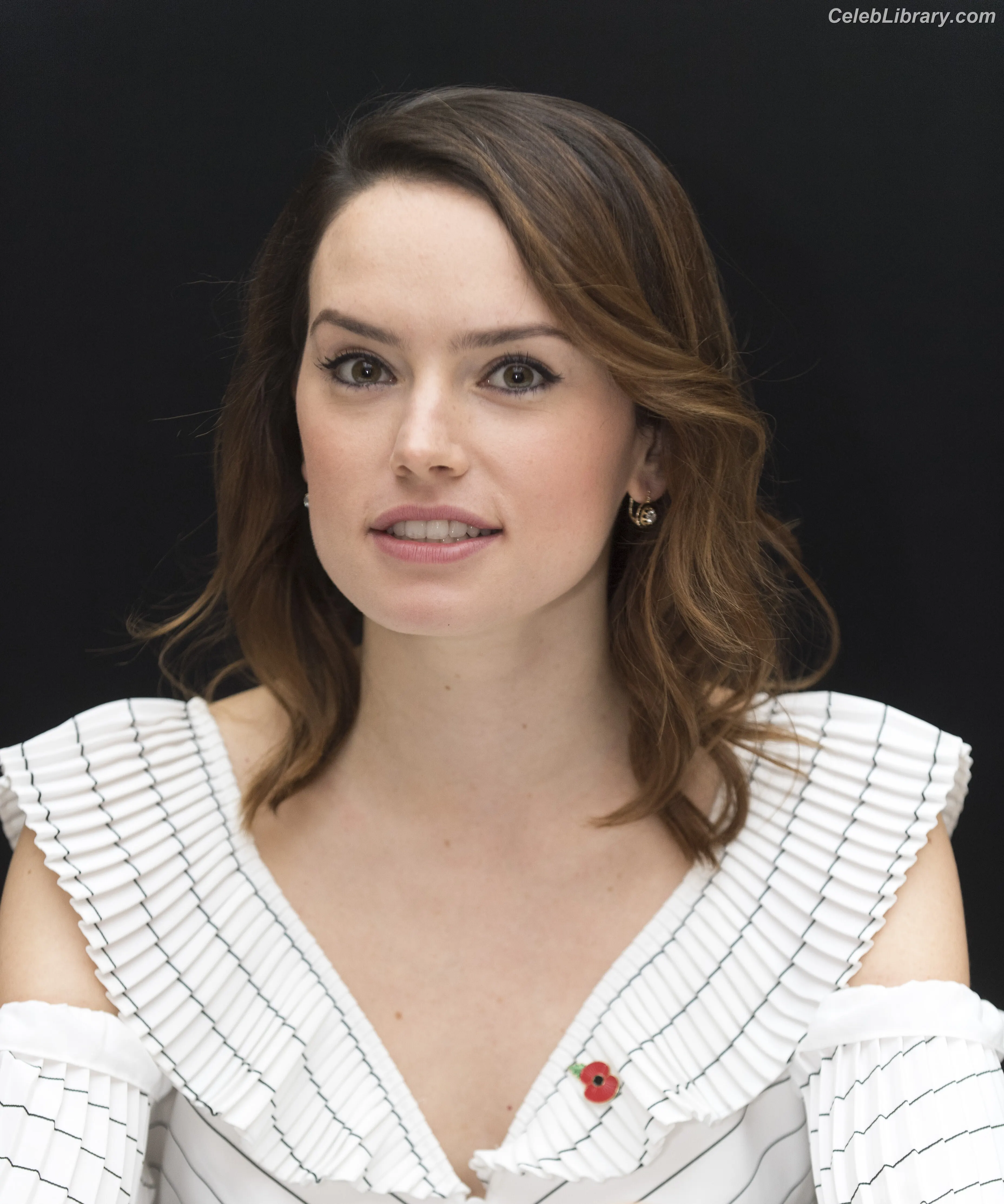 Daisy Ridley photo 13 of 1218