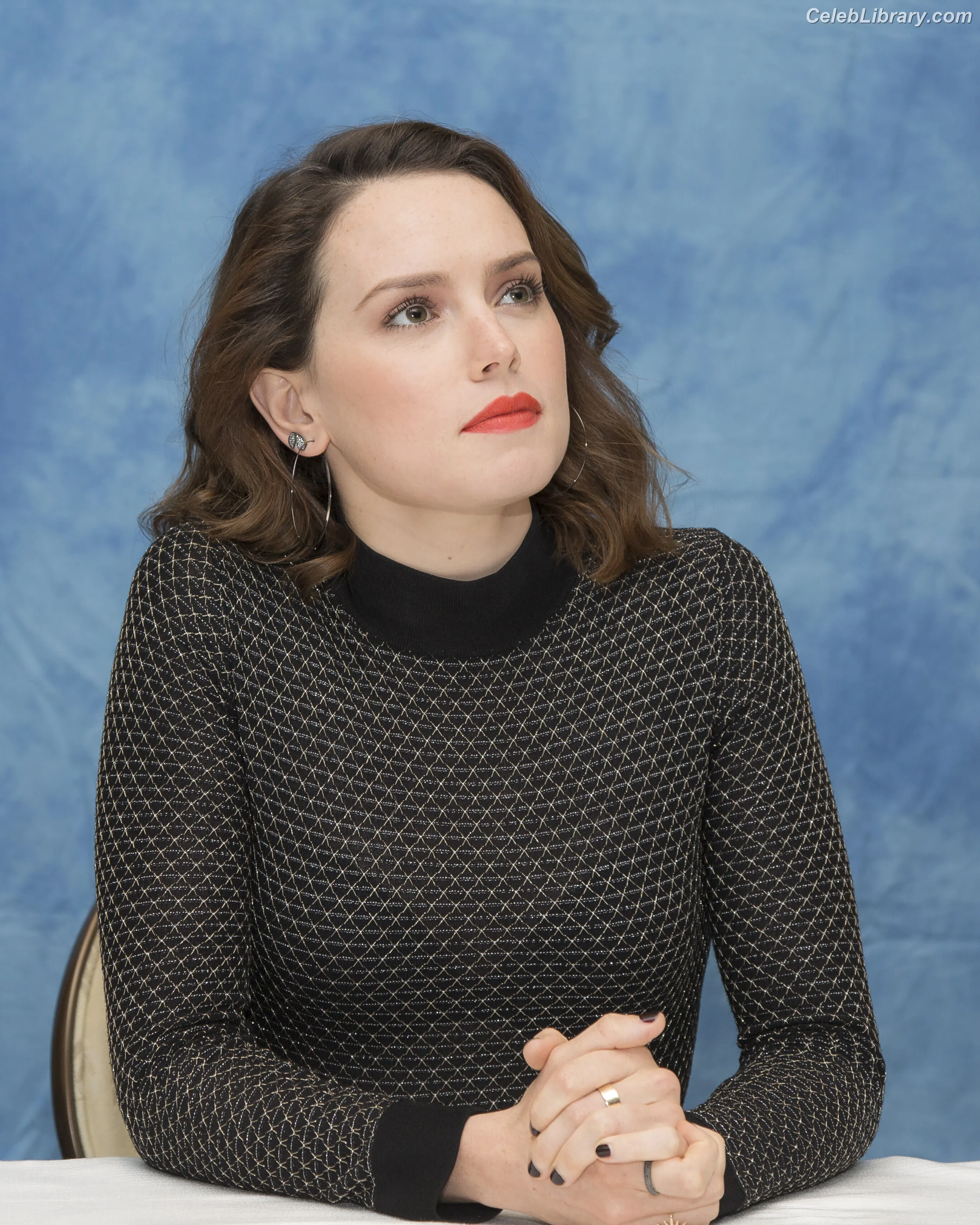 Daisy Ridley photo 12 of 1218