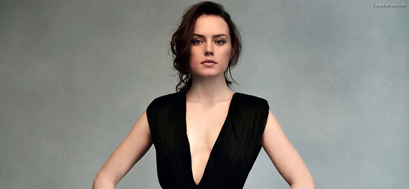 Daisy Ridley photo 1 of 1214