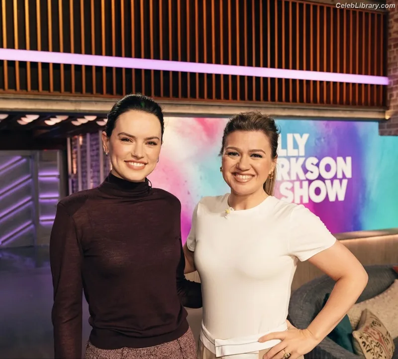 Daisy Ridley photo 6 of 1214