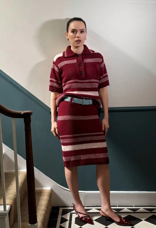 Daisy Ridley photo 1 of 1214