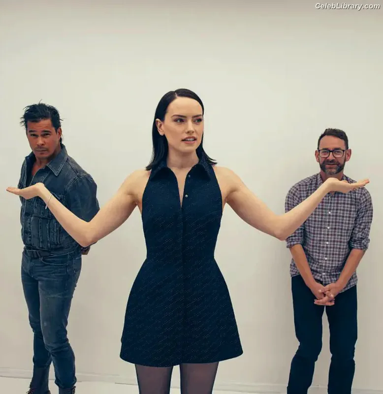 Daisy Ridley photo 5 of 1214