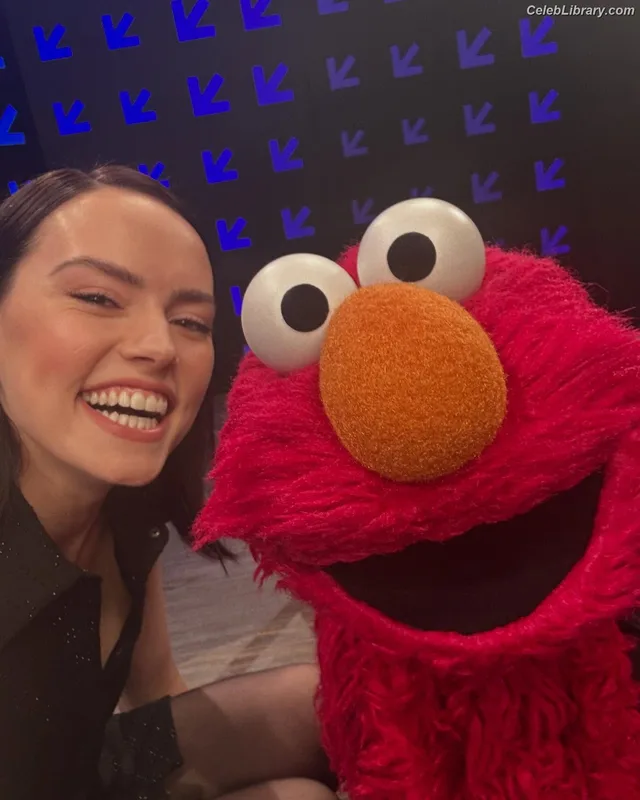Daisy Ridley photo 15 of 1214
