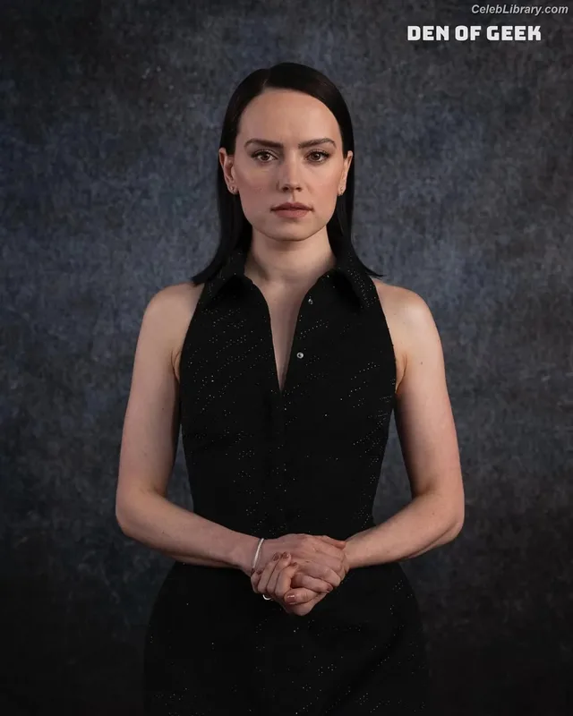 Daisy Ridley photo 18 of 1214