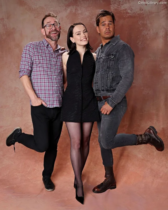 Daisy Ridley photo 22 of 1214