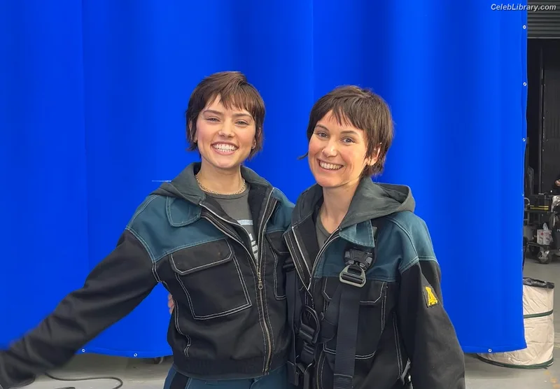 Daisy Ridley photo 15 of 1214