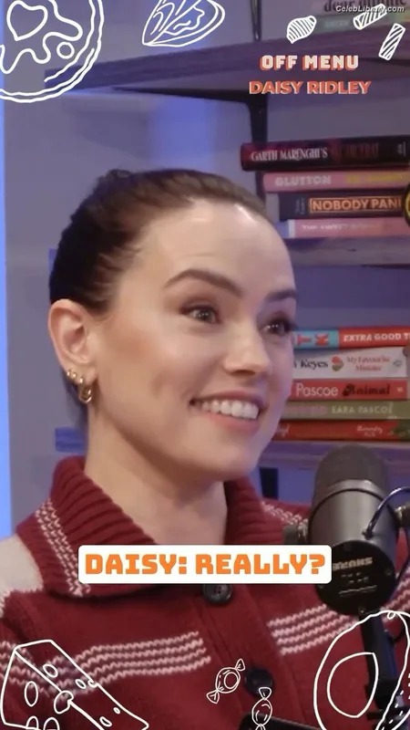 Daisy Ridley photo 2 of 1214