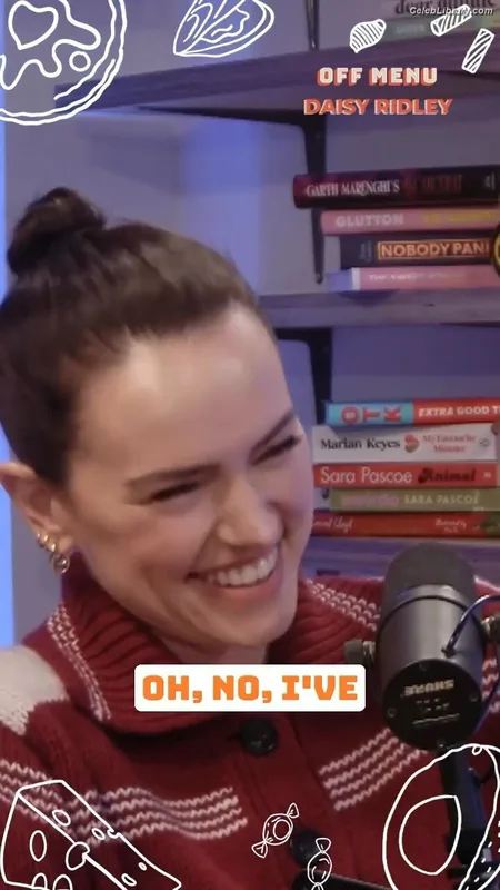 Daisy Ridley photo 3 of 1214