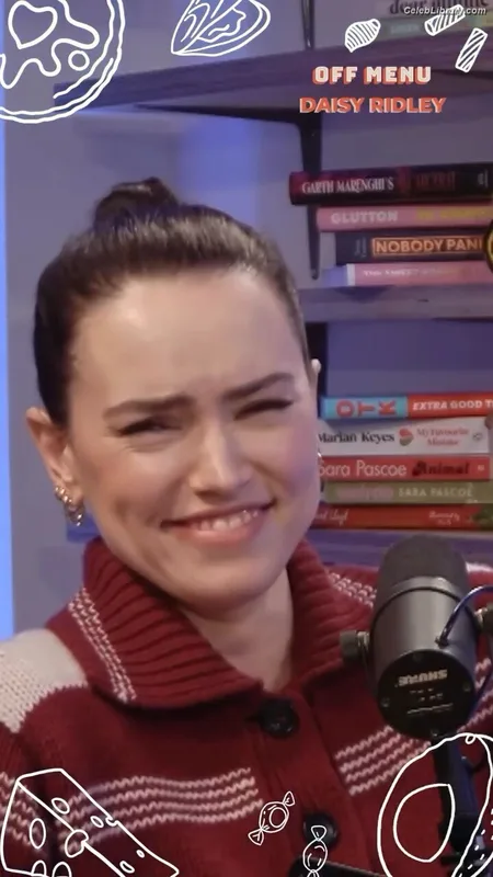 Daisy Ridley photo 5 of 1214