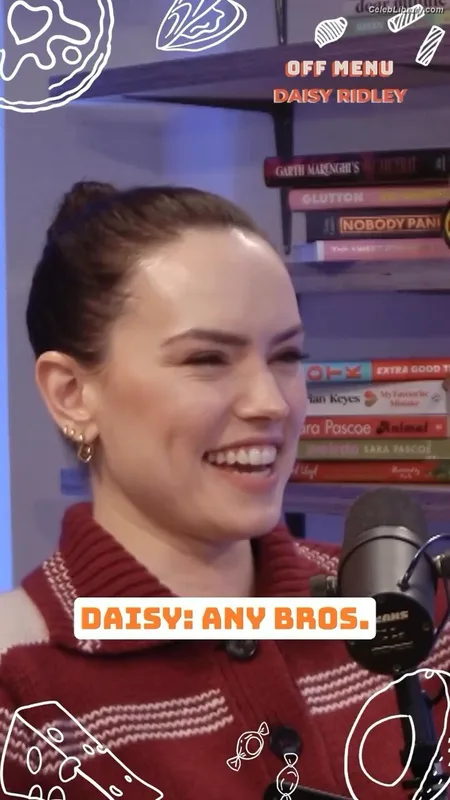 Daisy Ridley photo 7 of 1214