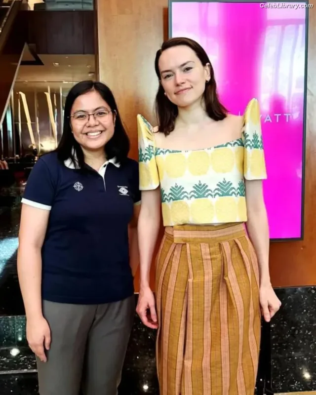 Daisy Ridley photo 19 of 1214