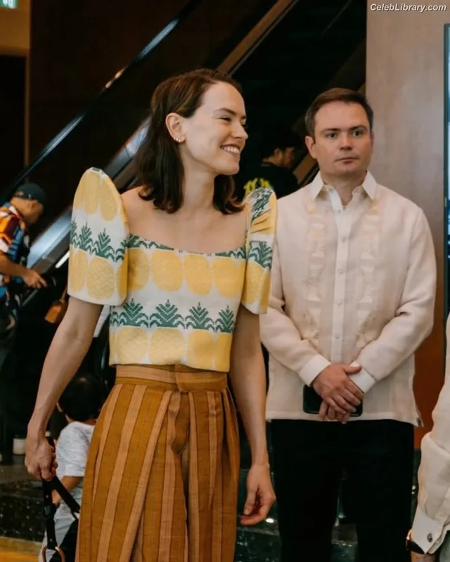 Daisy Ridley photo 20 of 1214