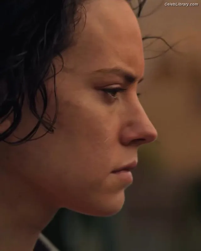 Daisy Ridley photo 6 of 1214