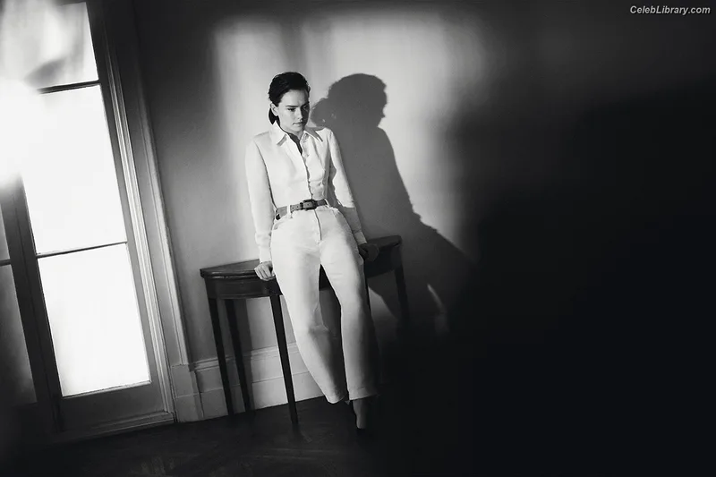Daisy Ridley photo 11 of 1214