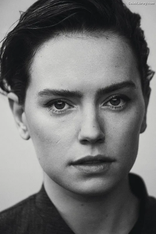 Daisy Ridley photo 13 of 1214