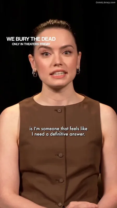 Daisy Ridley photo 10 of 1214
