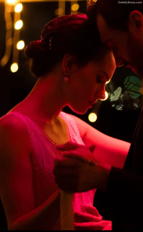 Daisy Ridley photo 15 of 1214