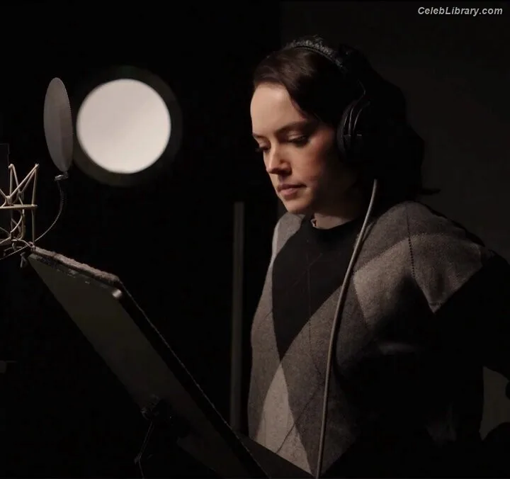 Daisy Ridley photo 8 of 1214