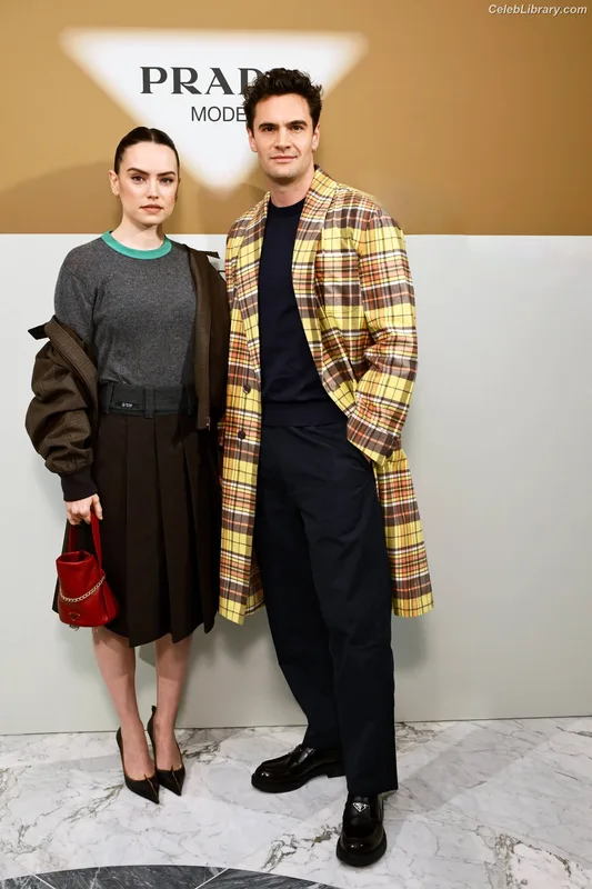 Daisy Ridley photo 8 of 1214