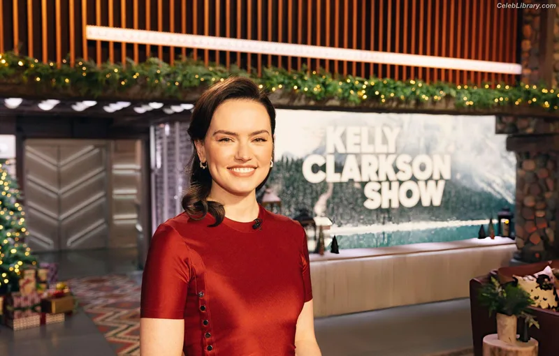Daisy Ridley photo 16 of 1214