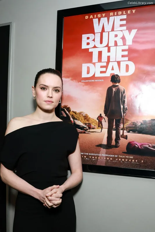 Daisy Ridley photo 9 of 1214