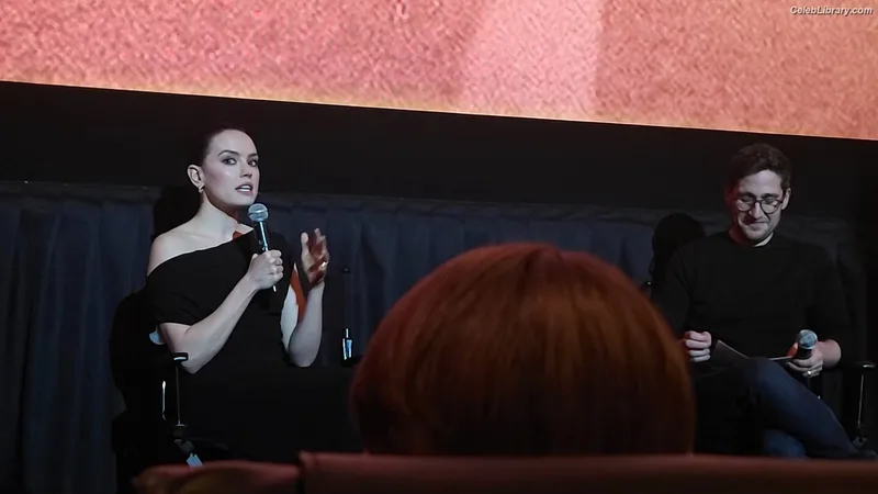 Daisy Ridley photo 19 of 1214