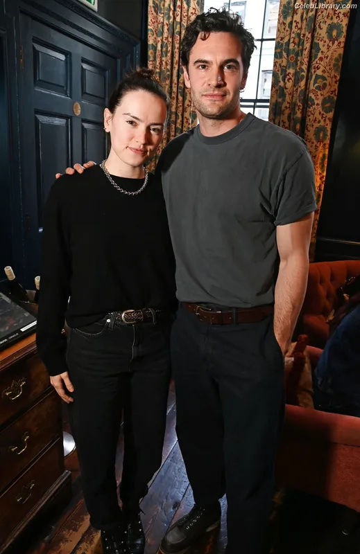 Daisy Ridley photo 9 of 1214