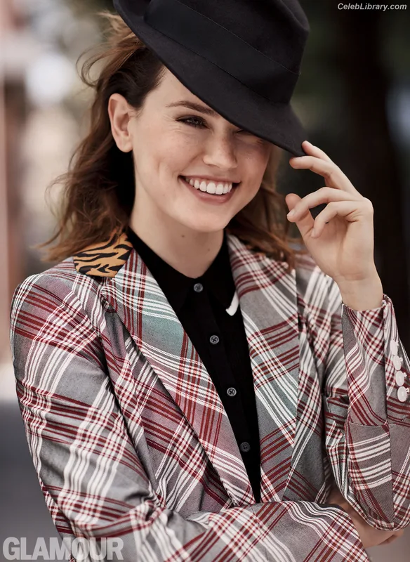 Daisy Ridley photo 6 of 1214
