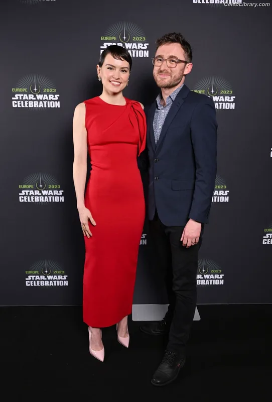 Daisy Ridley photo 11 of 1214