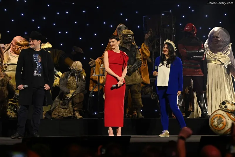 Daisy Ridley photo 13 of 1214