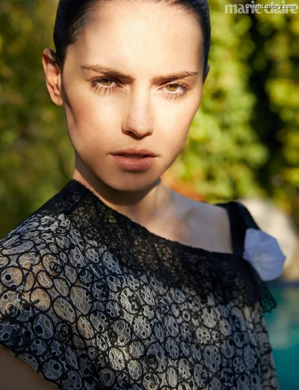 Daisy Ridley photo 17 of 1214