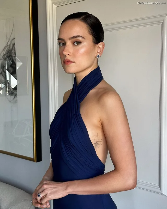 Daisy Ridley photo 13 of 1214