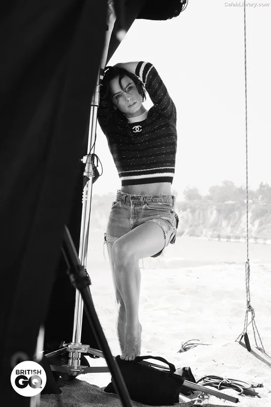 Daisy Ridley photo 7 of 1214