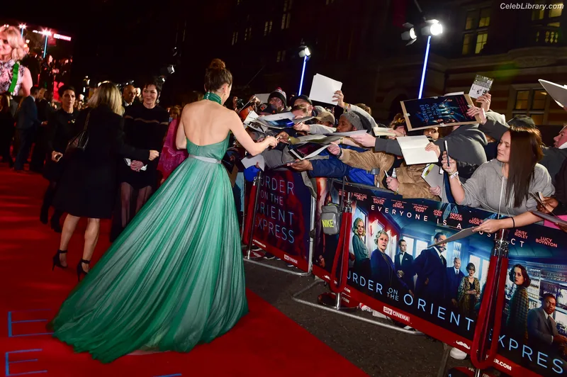 Daisy Ridley photo 20 of 1214