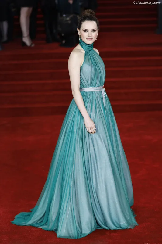 Daisy Ridley photo 6 of 1214