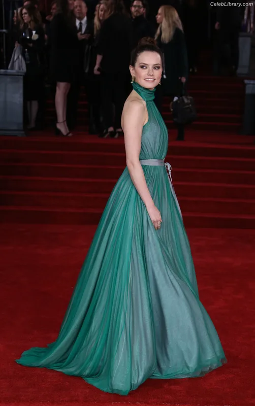 Daisy Ridley photo 4 of 1214
