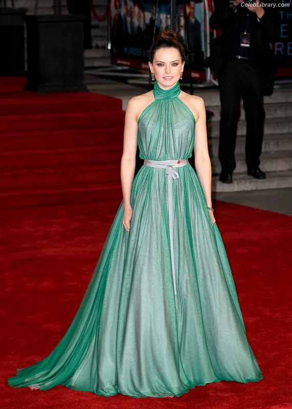 Daisy Ridley photo 18 of 1214