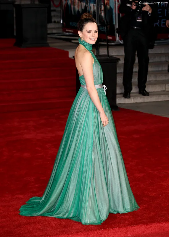 Daisy Ridley photo 20 of 1214