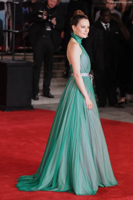 Daisy Ridley photo 18 of 1214