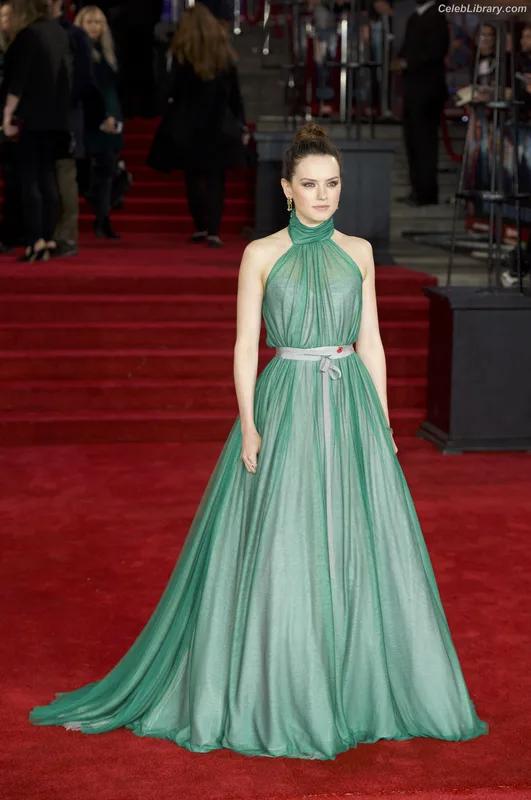 Daisy Ridley photo 24 of 1214