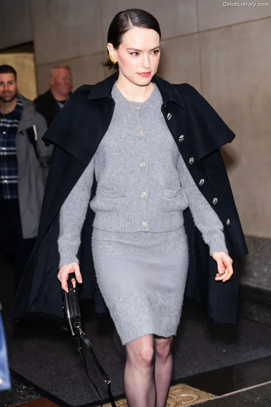 Daisy Ridley photo 13 of 1214
