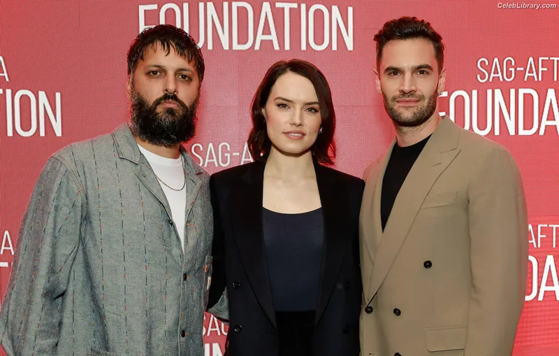 Daisy Ridley photo 17 of 1214