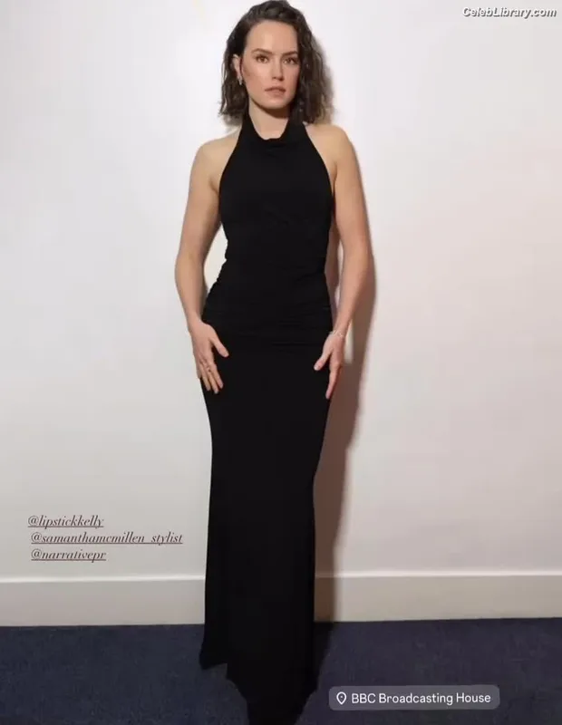 Daisy Ridley photo 18 of 1214