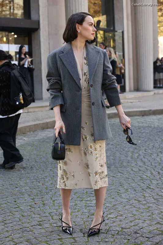 Daisy Ridley photo 6 of 1214